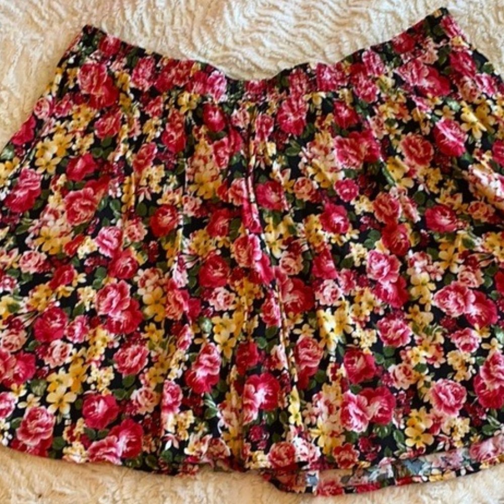 FOREVER 21+ Mini Skirt - 3X - Very Lightweight - F